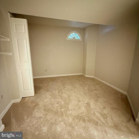 8442 SPRINGFIELD OAKS DR, Springfield, VA 22153