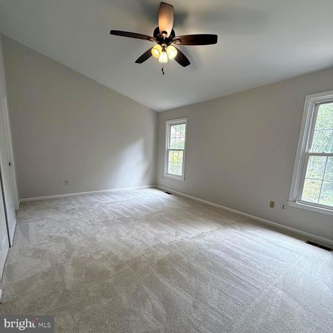 8442 SPRINGFIELD OAKS DR, Springfield, VA 22153