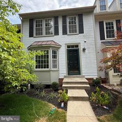 8442 SPRINGFIELD OAKS DR, Springfield, VA 22153