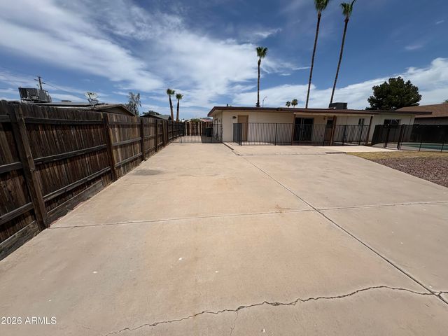 5041 W SANDRA Terrace, Glendale, AZ 85306
