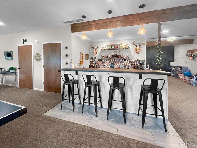 5687 Clear Creek Rd, Hannibal, MO 63401