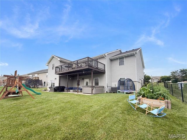 5687 Clear Creek Rd, Hannibal, MO 63401
