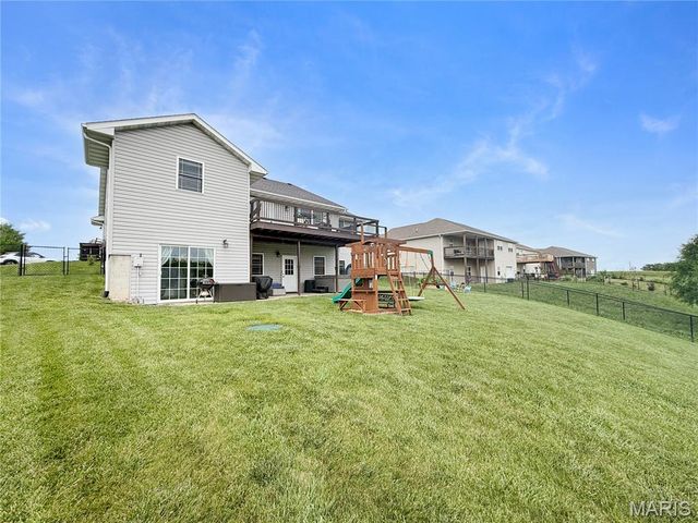 5687 Clear Creek Rd, Hannibal, MO 63401