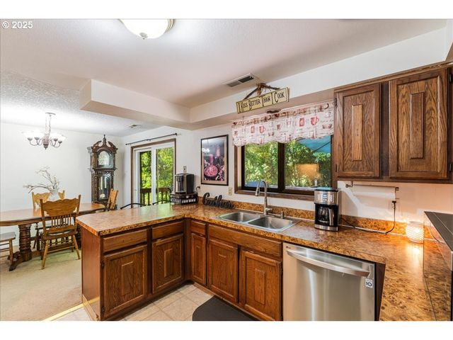 31150 BROWNLEE Rd, Rainier, OR 97048