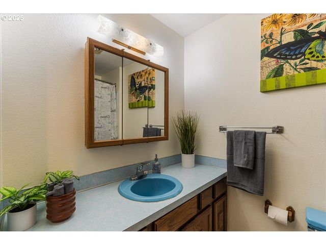31150 BROWNLEE Rd, Rainier, OR 97048