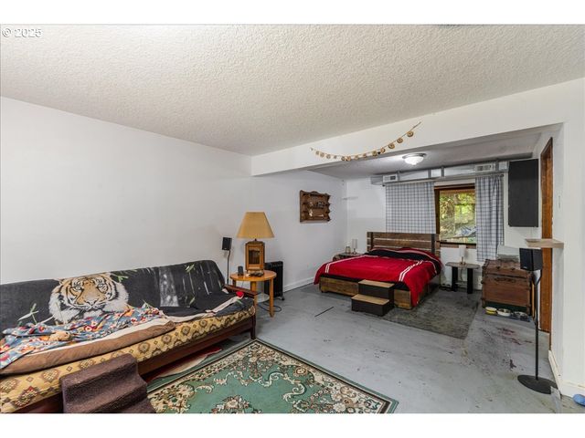 31150 BROWNLEE Rd, Rainier, OR 97048