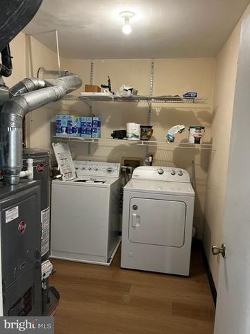 38 JOYNER, Lawrenceville, NJ 08648