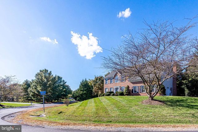 1168 TAJI CT, Herndon, VA 20170
