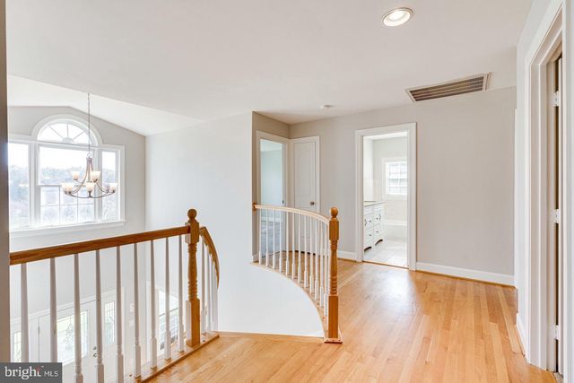 1168 TAJI CT, Herndon, VA 20170