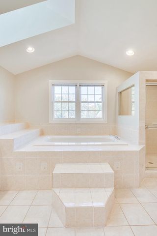 1168 TAJI CT, Herndon, VA 20170