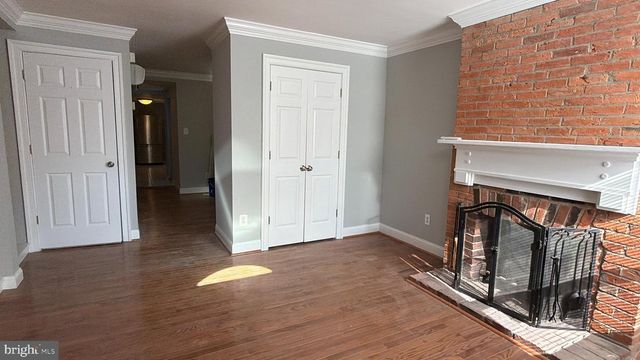 1826 E LOMBARD ST, Baltimore, MD 21231