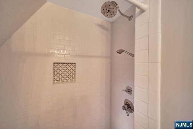 352 Durie Avenue, Closter, NJ 07624