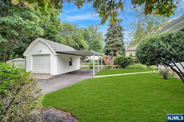 352 Durie Avenue, Closter, NJ 07624