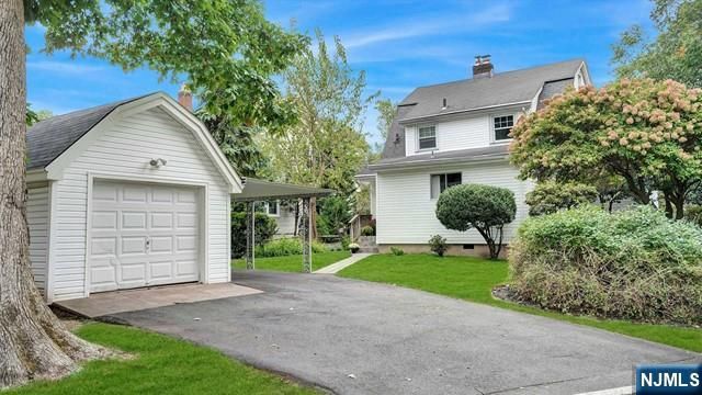 352 Durie Avenue, Closter, NJ 07624