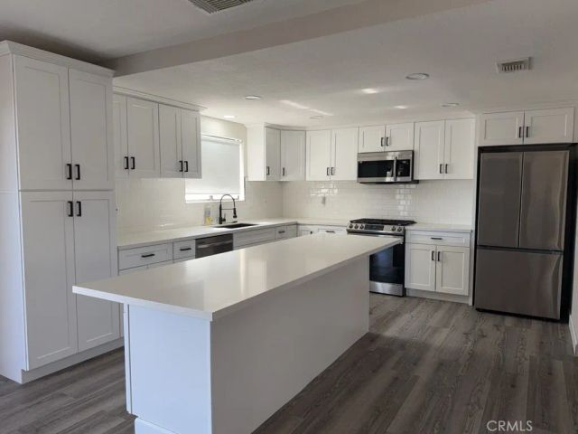 13839 Rincon, Apple Valley, CA 92307