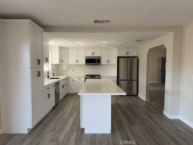 13839 Rincon, Apple Valley, CA 92307
