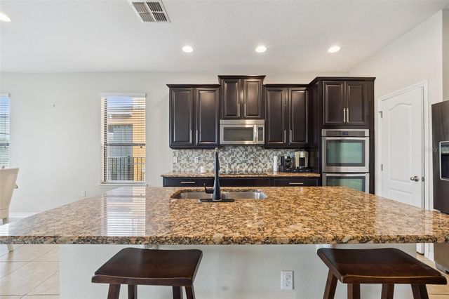 1005 FOUNTAIN COIN LOOP, Orlando, FL 32828