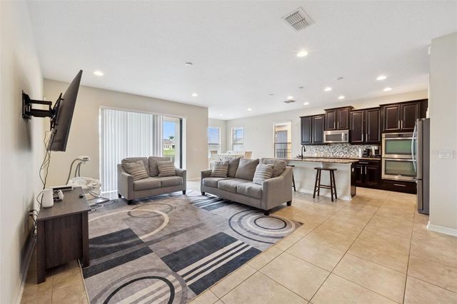 1005 FOUNTAIN COIN LOOP, Orlando, FL 32828