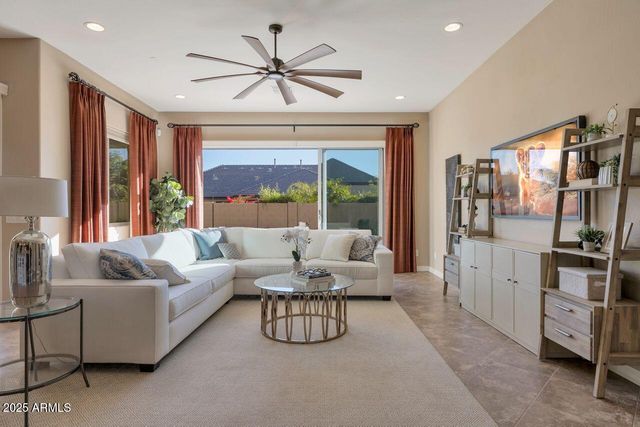 6917 E INGRAM Circle, Mesa, AZ 85207