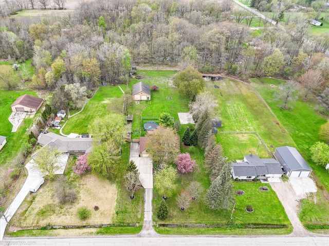 6453 Johnson Road, Flushing, MI 48433
