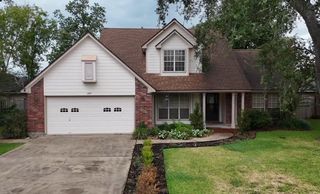 105 Concord Avenue, Clute, TX 77531