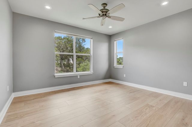 313 Angel Song CV, Spicewood, TX 78669
