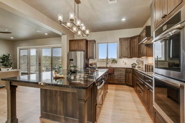 313 Angel Song CV, Spicewood, TX 78669