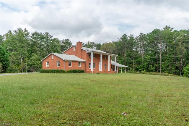 664 Spring Street, Walnut Cove, NC 27052