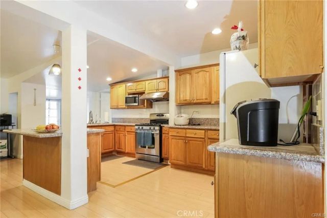 2010 Park Rose, Duarte, CA 91010