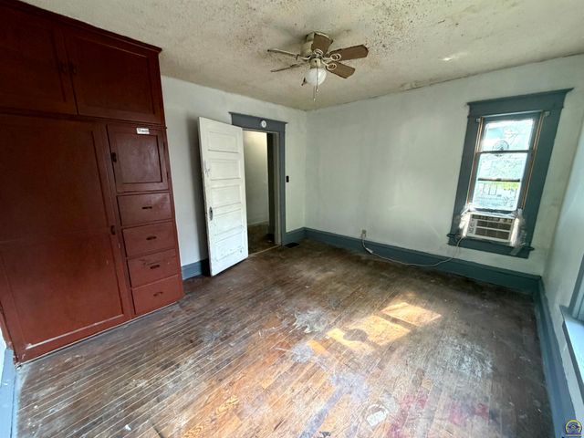 1501 SW Van Buren ST, Topeka, KS 66612