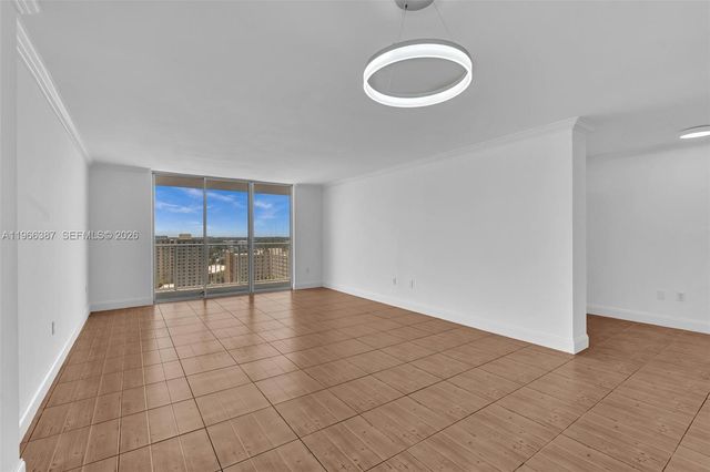 2801 NE 183rd St 1703W, Aventura, FL 33160