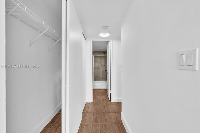 2801 NE 183rd St 1703W, Aventura, FL 33160