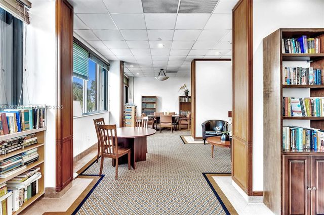 2801 NE 183rd St 1703W, Aventura, FL 33160