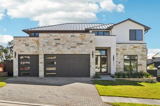 5903 Moondust LN, Austin, TX 78730