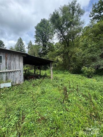 4938 NC 90 Highway, Collettsville, NC 28611