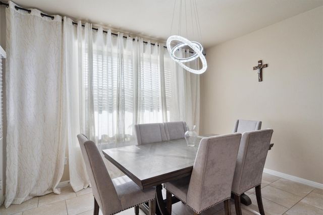 417 Epiphany LN, Pflugerville, TX 78660