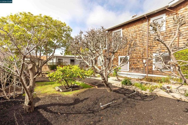 931 931 Elm St, El Cerrito, CA 94530