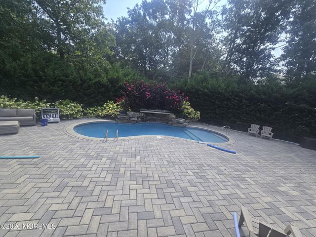 4 Marissa Drive, New Egypt, NJ 08533