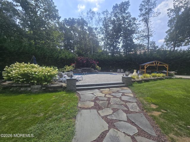 4 Marissa Drive, New Egypt, NJ 08533