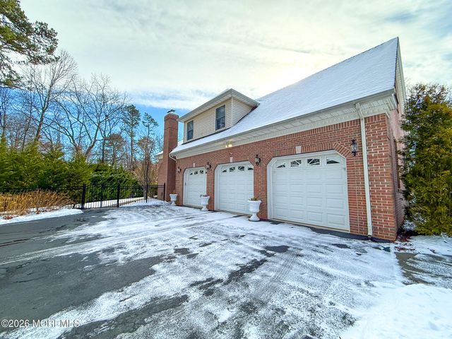 4 Marissa Drive, New Egypt, NJ 08533