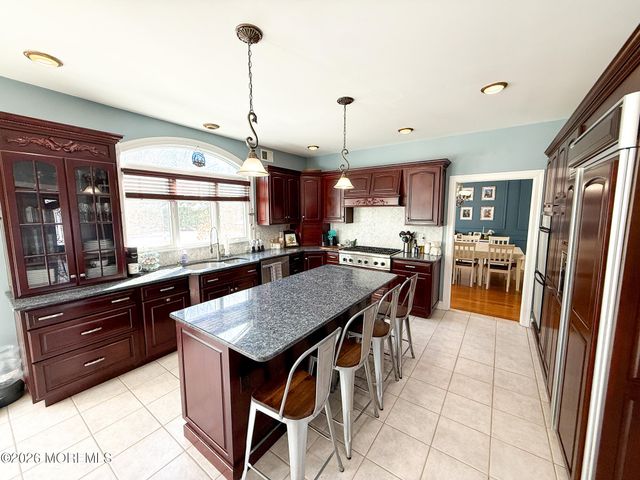 4 Marissa Drive, New Egypt, NJ 08533