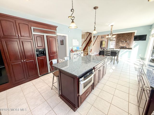 4 Marissa Drive, New Egypt, NJ 08533