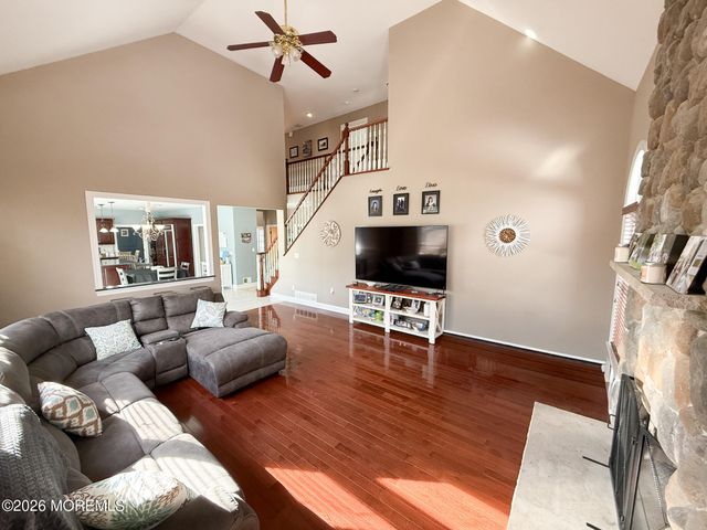 4 Marissa Drive, New Egypt, NJ 08533