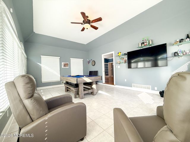 4 Marissa Drive, New Egypt, NJ 08533