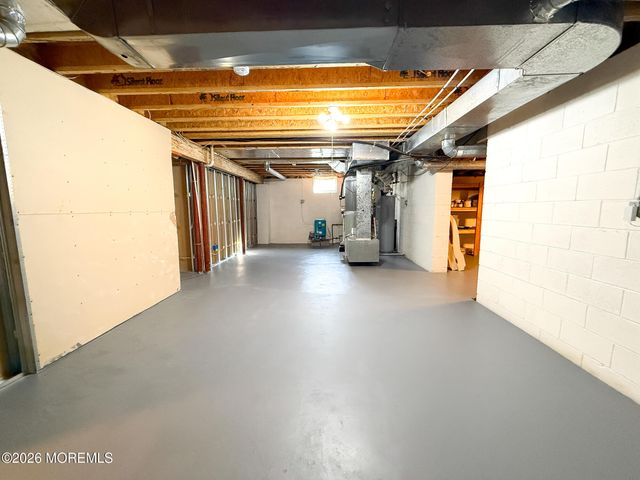 4 Marissa Drive, New Egypt, NJ 08533