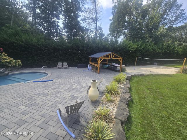 4 Marissa Drive, New Egypt, NJ 08533