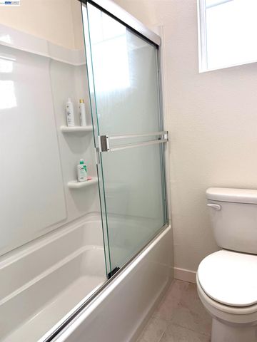 5390 Shenandoah Valley Ln, Antioch, CA 94531