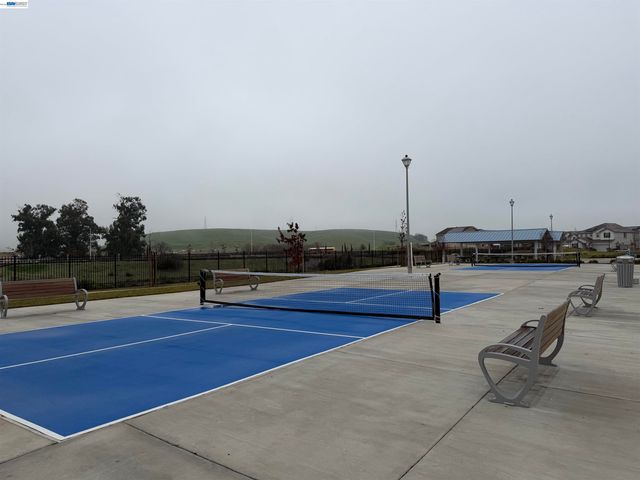 5390 Shenandoah Valley Ln, Antioch, CA 94531