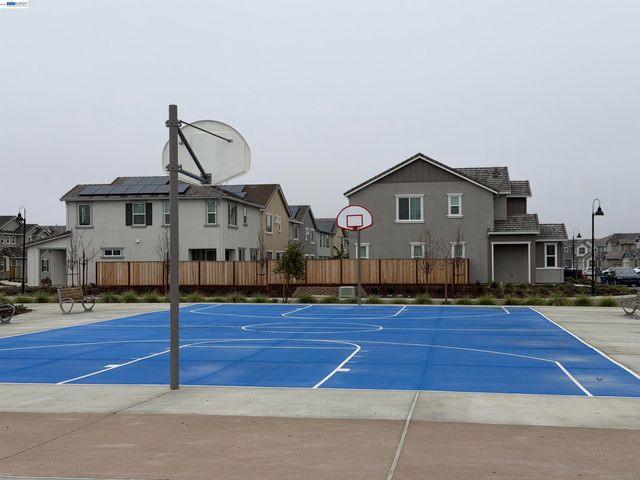 5390 Shenandoah Valley Ln, Antioch, CA 94531