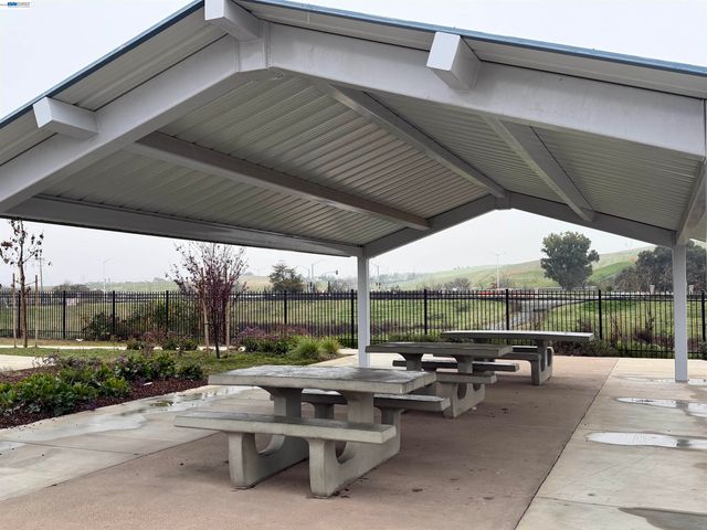 5390 Shenandoah Valley Ln, Antioch, CA 94531